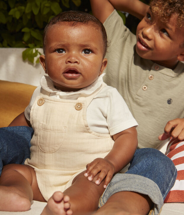Salopette courte en gaze de coton b&eacute;b&eacute; &eacute;cru