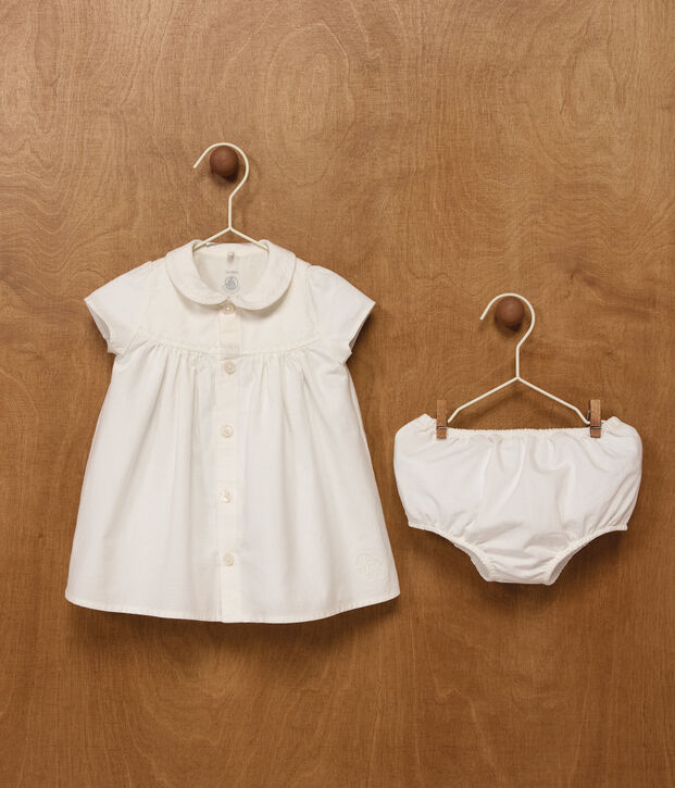 Robe b&eacute;b&eacute; en coton/lin avec son bloomer, avec d&eacute;tail brod&eacute; blanc