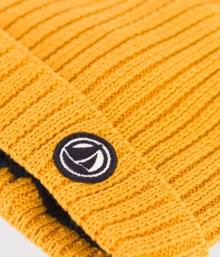 Bonnet b&eacute;b&eacute; en tricot doubl&eacute; en polaire jaune