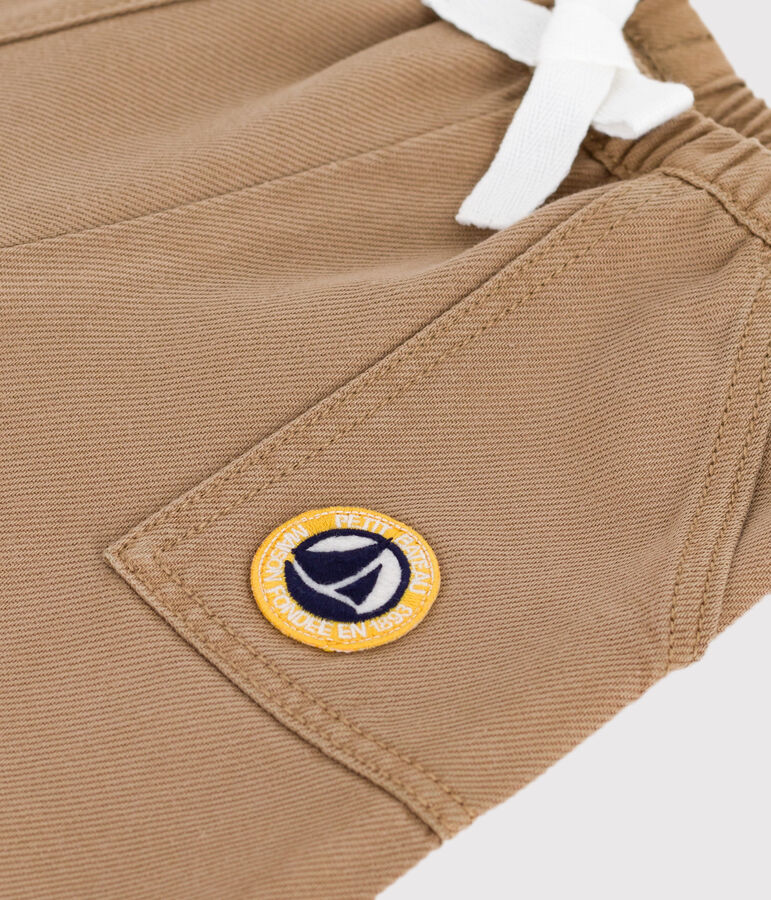 Pantalon b&eacute;b&eacute; en coton uni avec badge, style cargo beige