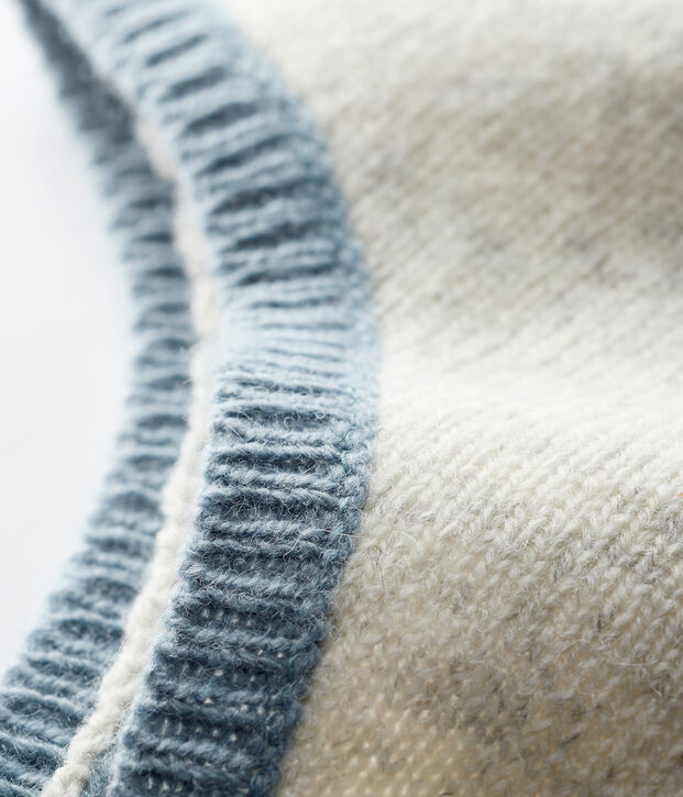 Bonnet gris chin&eacute; b&eacute;b&eacute; gar&ccedil;on en tricot gris chin&eacute; clair