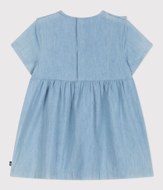 Robe b&eacute;b&eacute; en coton manches courtes en chambray, brod&eacute;e de c&oelig;urs bleu