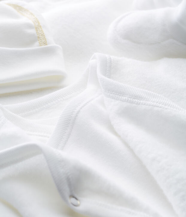 Coffret cadeau naissance en bouclette &eacute;ponge gratt&eacute;e multicouleur