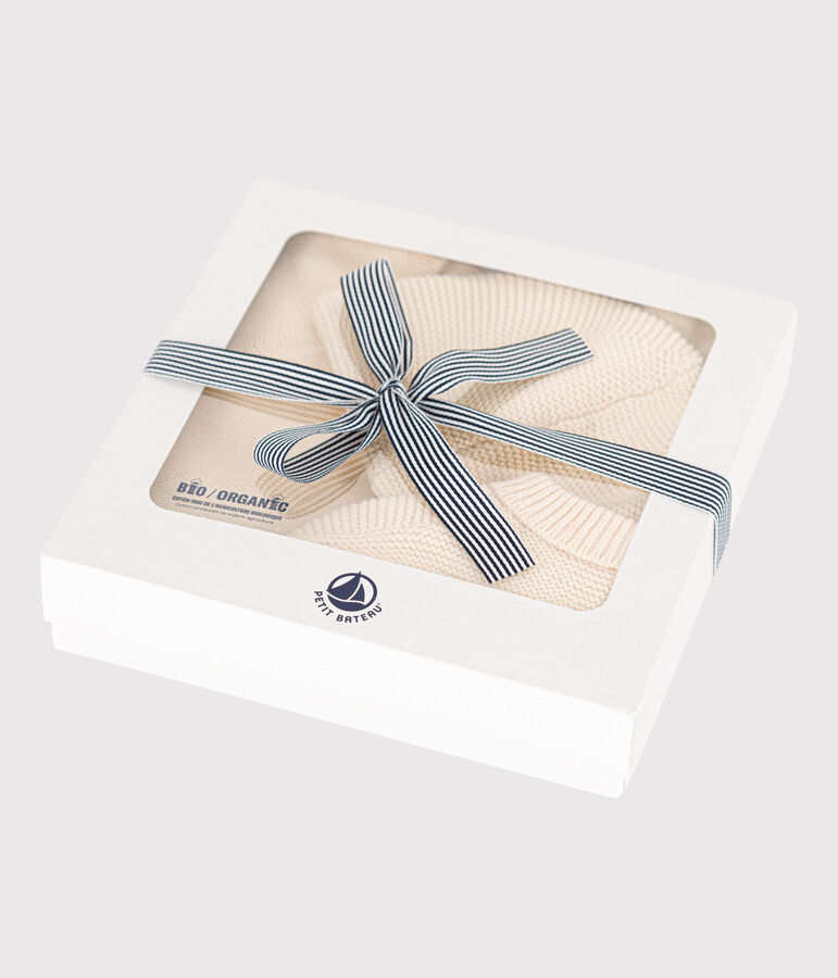 Coffret cadeau naissance en tricot variante 1