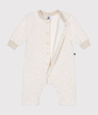 beige chin&eacute;