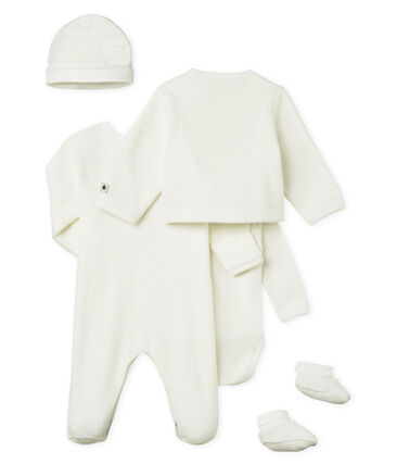 Coffret Cadeau Naissance En Bouclette Eponge Grattee Extra Chaude Petit Bateau
