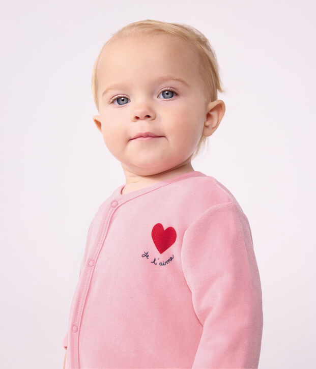 Pyjama b&eacute;b&eacute; en velours uni avec motif plac&eacute; rose clair