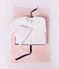 Coffret cadeau naissance en coton imprim&eacute; multicouleur