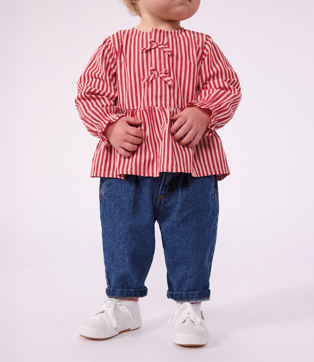 Pantalon b&eacute;b&eacute; en denim uni et broderie c&oelig;ur bleu