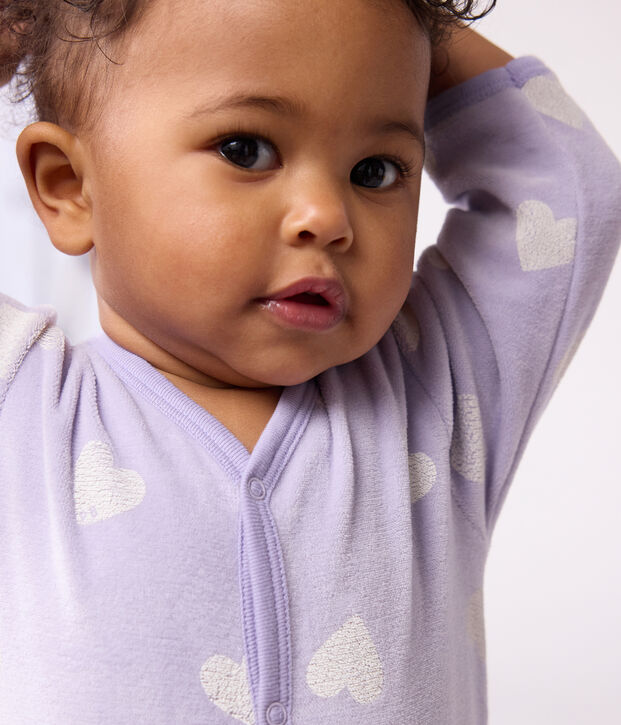 Pyjama b&eacute;b&eacute; en velours imprim&eacute; c&oelig;urs violet/blanc