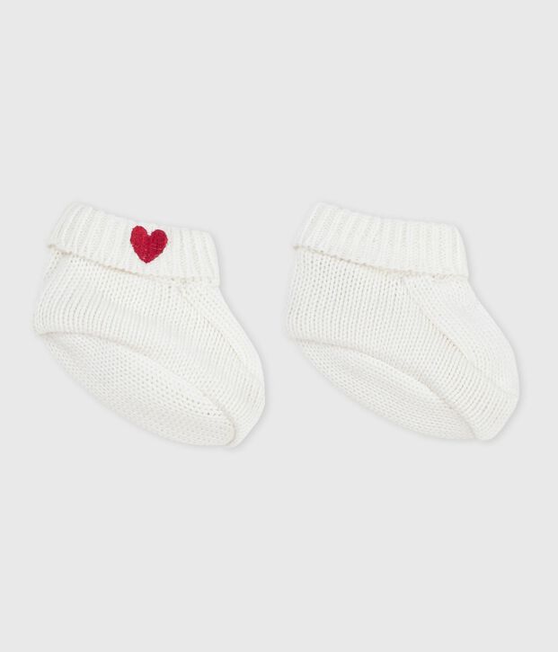 Chaussons naissance tricot&eacute;s en coton blanc