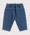 Pantalon b&eacute;b&eacute; en denim uni et broderie c&oelig;ur bleu