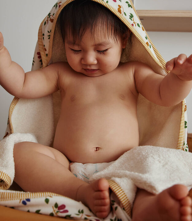 Carr&eacute; de bain et gant b&eacute;b&eacute; imprim&eacute;s fruits blanc/jaune/multicouleur
