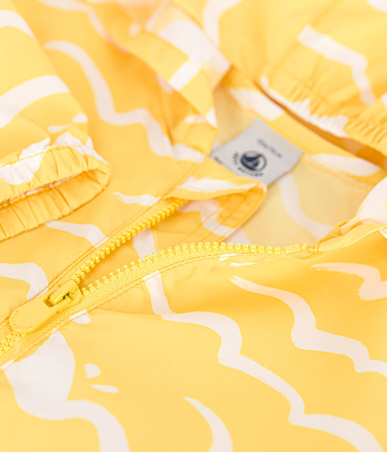 Coupe-vent b&eacute;b&eacute; anti-UV en polyester, imprim&eacute; requin jaune ORGE/blanc MARSHMALLOW