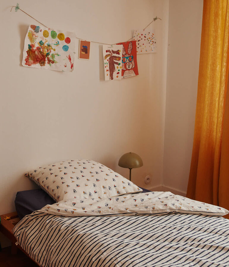 Housse de couette et taie pour enfant imprim&eacute;s bateaux blanc/bleu/multicouleur