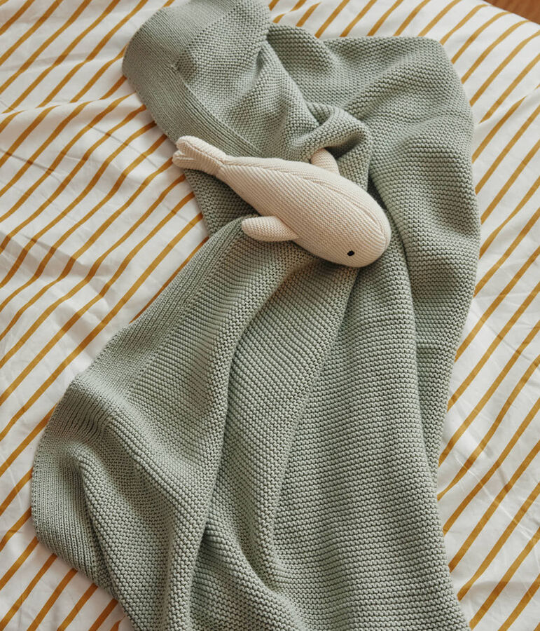 Couverture et doudou en tricot pour b&eacute;b&eacute; vert HERBIER/ MARSHMALLOW