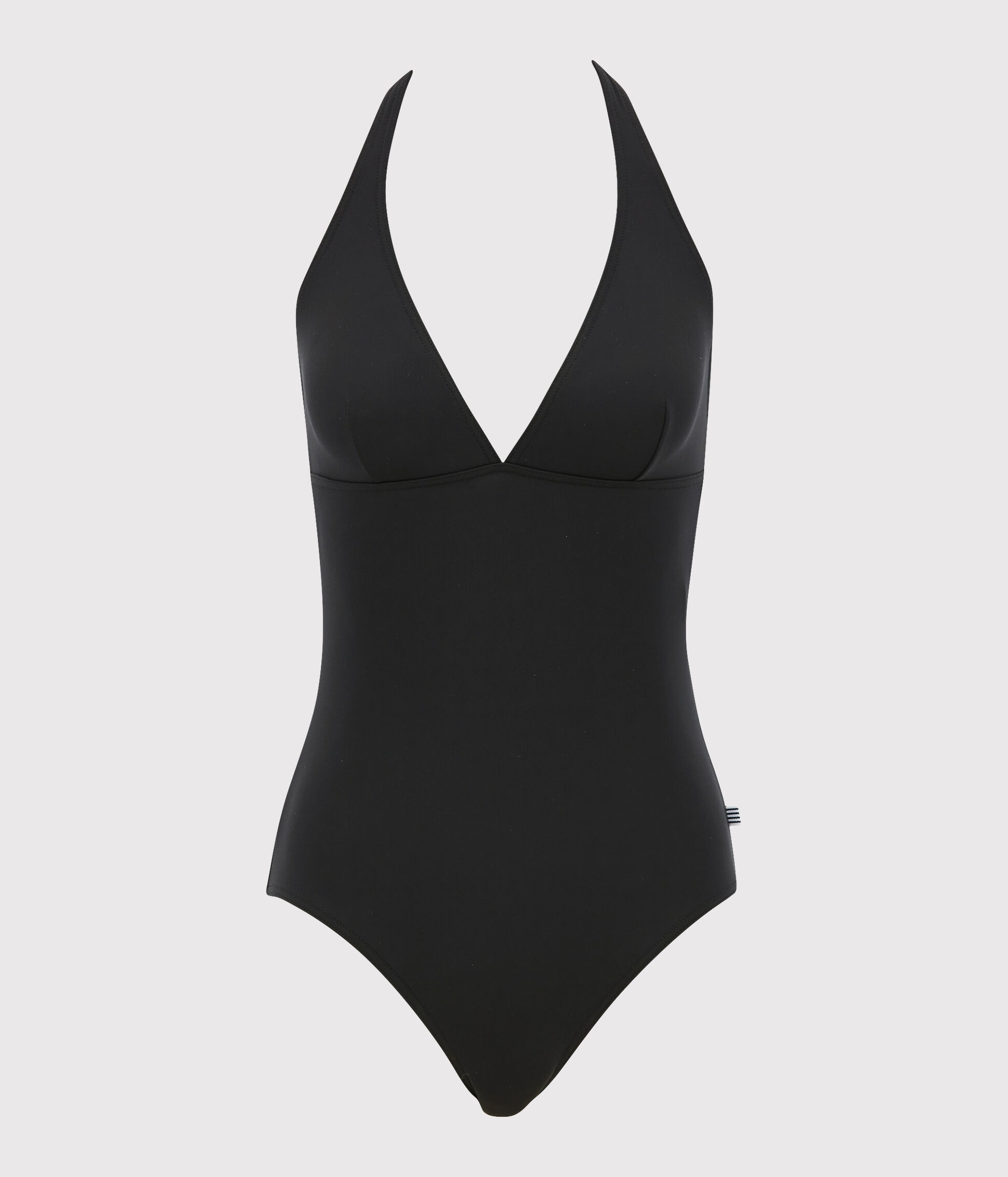 Femme noir en maillot de sale bain