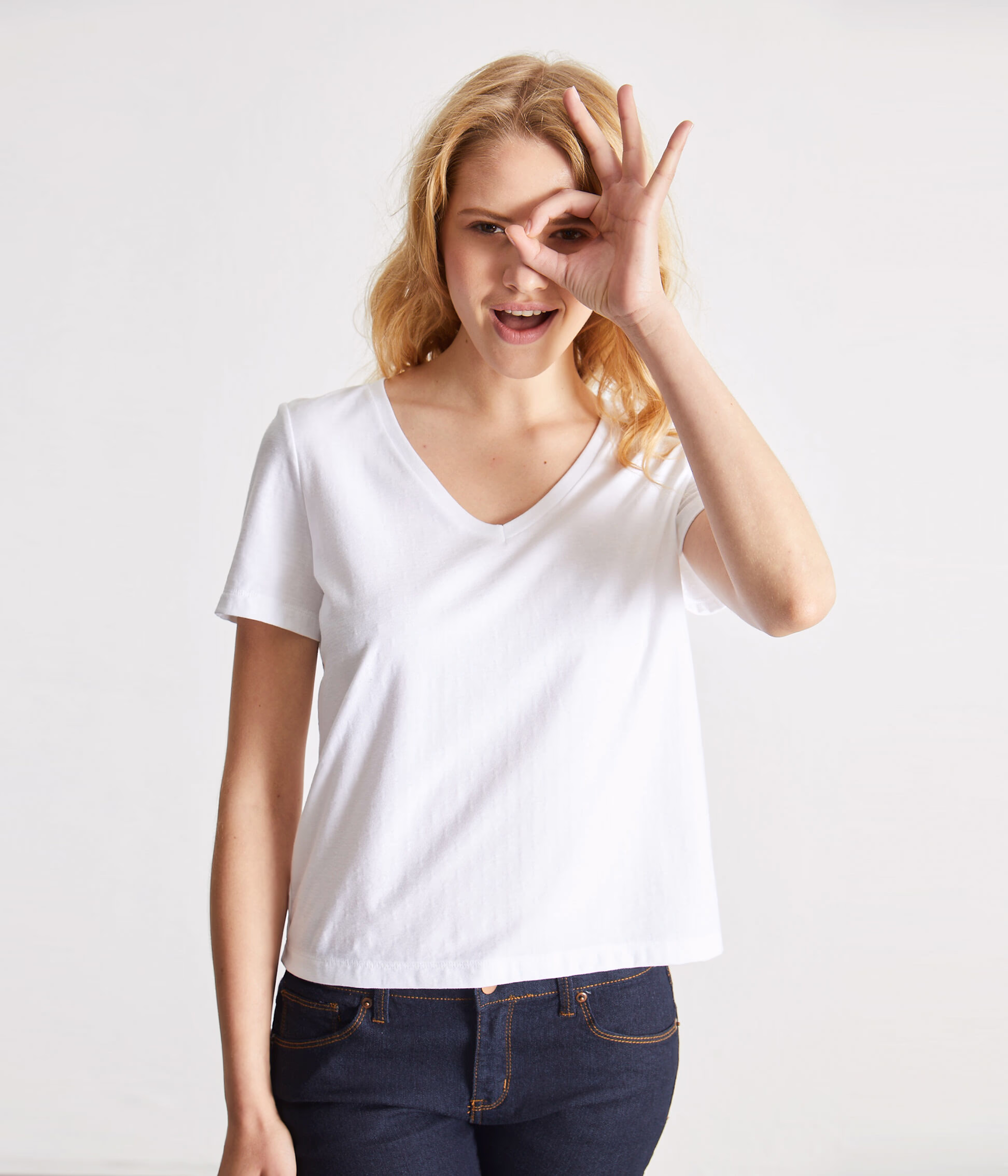 T shirt blanc deals femme col v