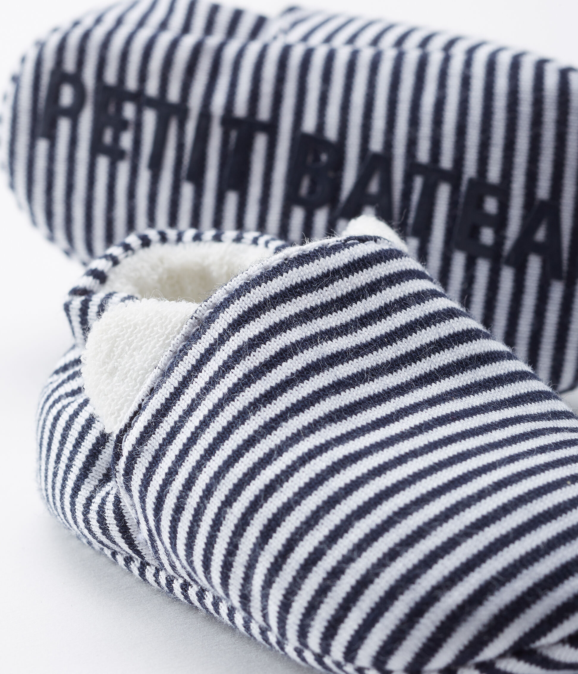 Petit store bateau chausson