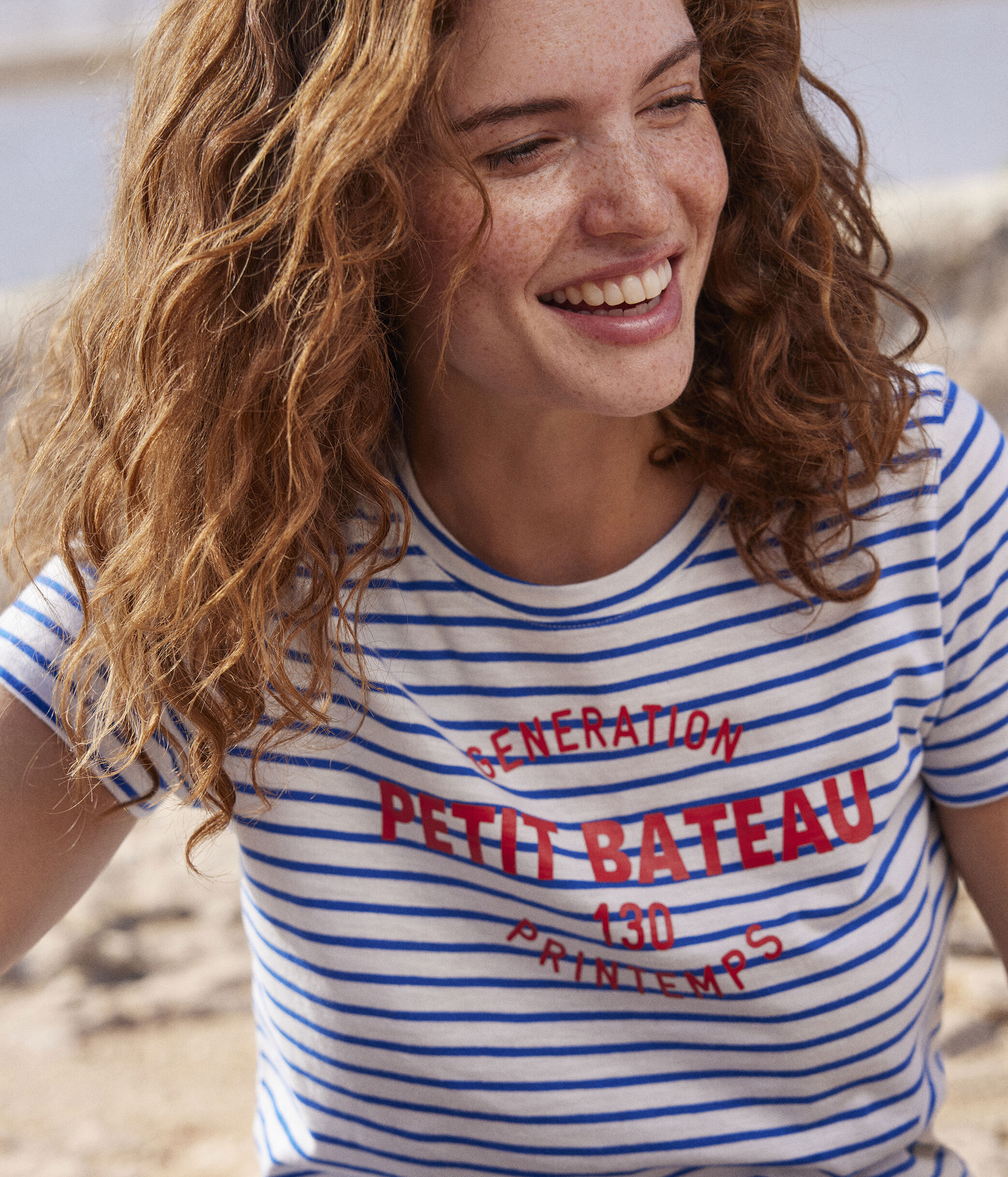 Tee shirt petit hotsell bateau femme col rond