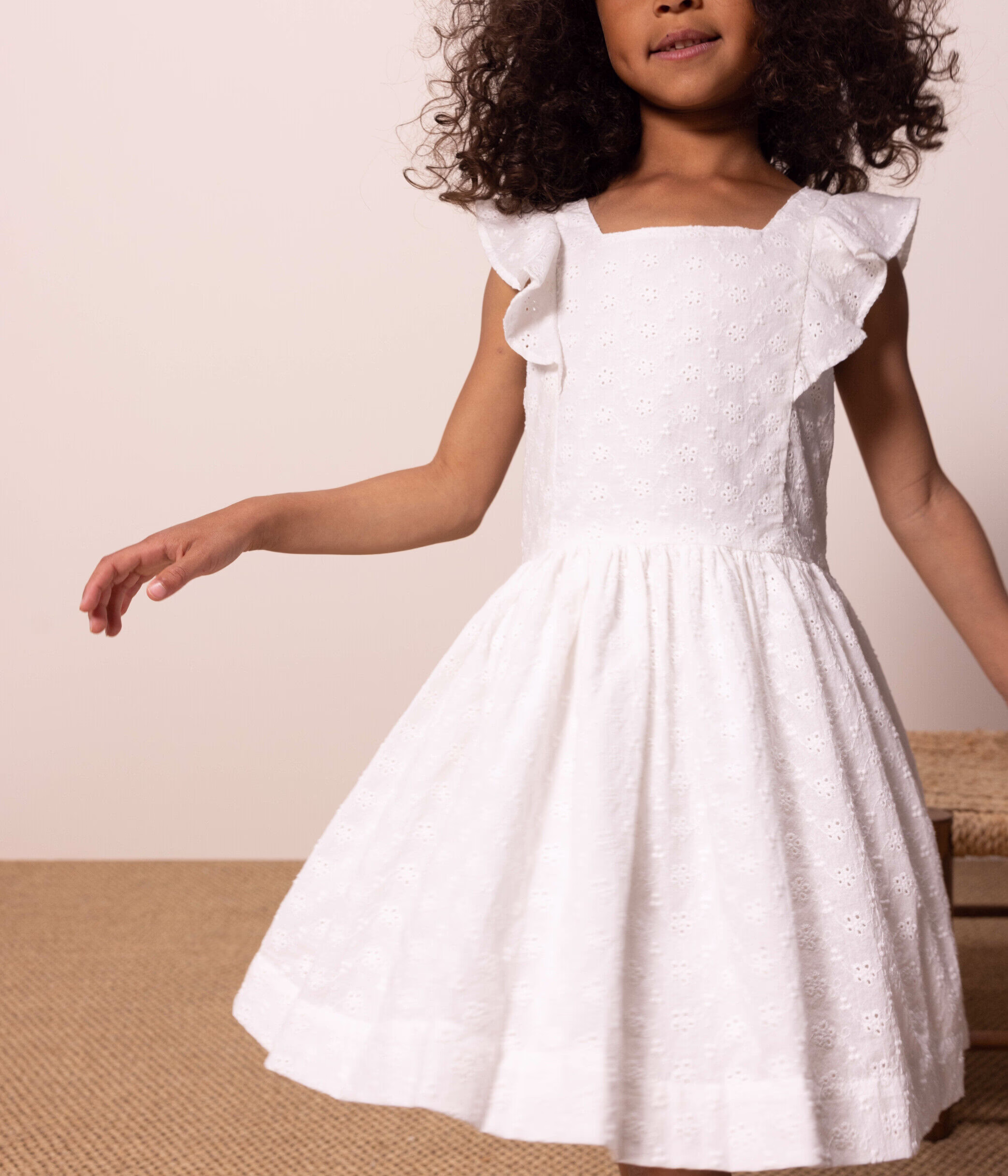 Robe en broderie anglaise enfant fille MARSHMALLOW Petit Bateau