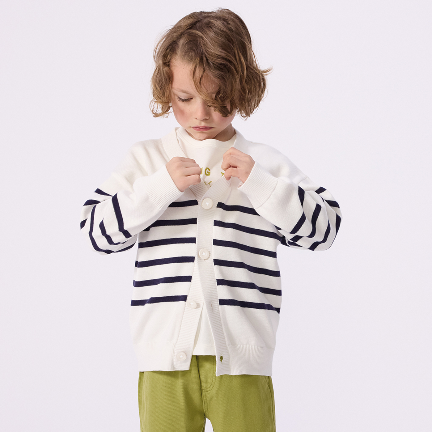 <p class="text-component">Nos gilets et cardigans</p>