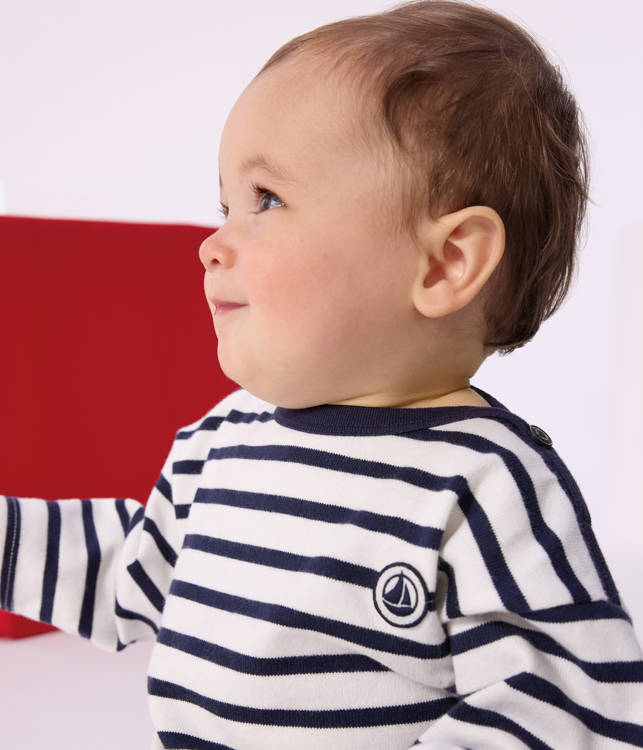 Marinière bébé iconique en coton MARSHMALLOW/SMOKING A0FRS01 | Petit Bateau